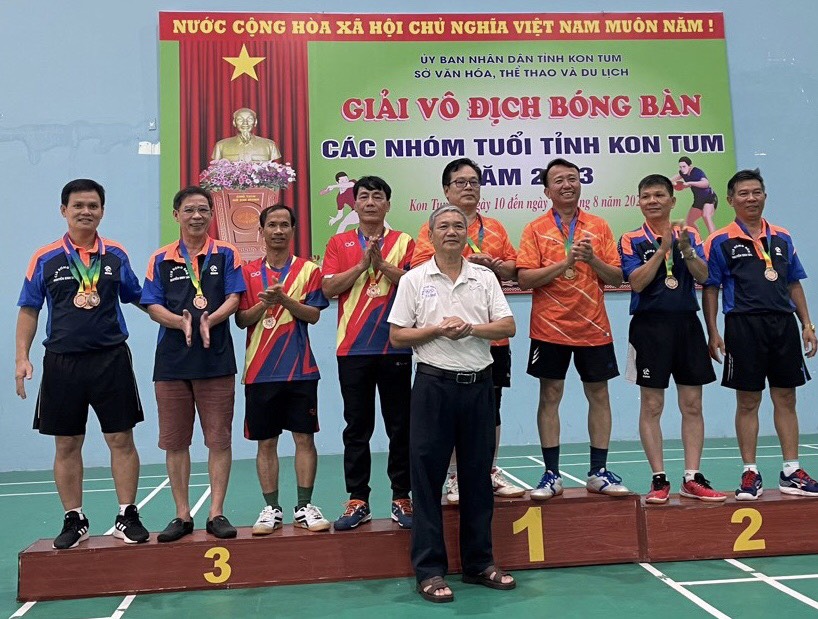 CLB Bóng bàn Ngọc Hồi đạt nhiều thành tích cao tại Giải vô địch bóng bàn các nhóm tuổi tỉnh Kon Tum năm 2023