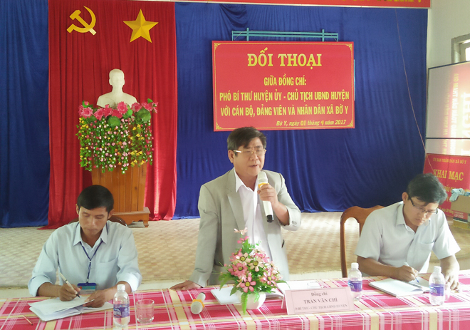 Chủ tịch UBND huyện đối thoại với cán bộ, đảng viên và Nhân dân xã Bờ Y