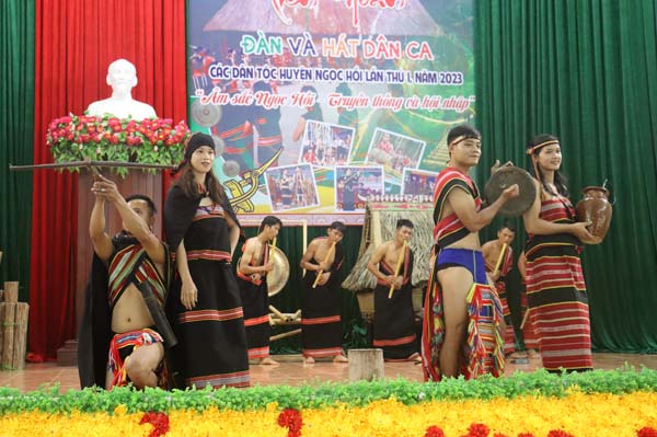 Tổ chức thành công liên hoan đàn và hát dân ca các dân tộc huyện Ngọc Hồi lần thứ I năm 2023