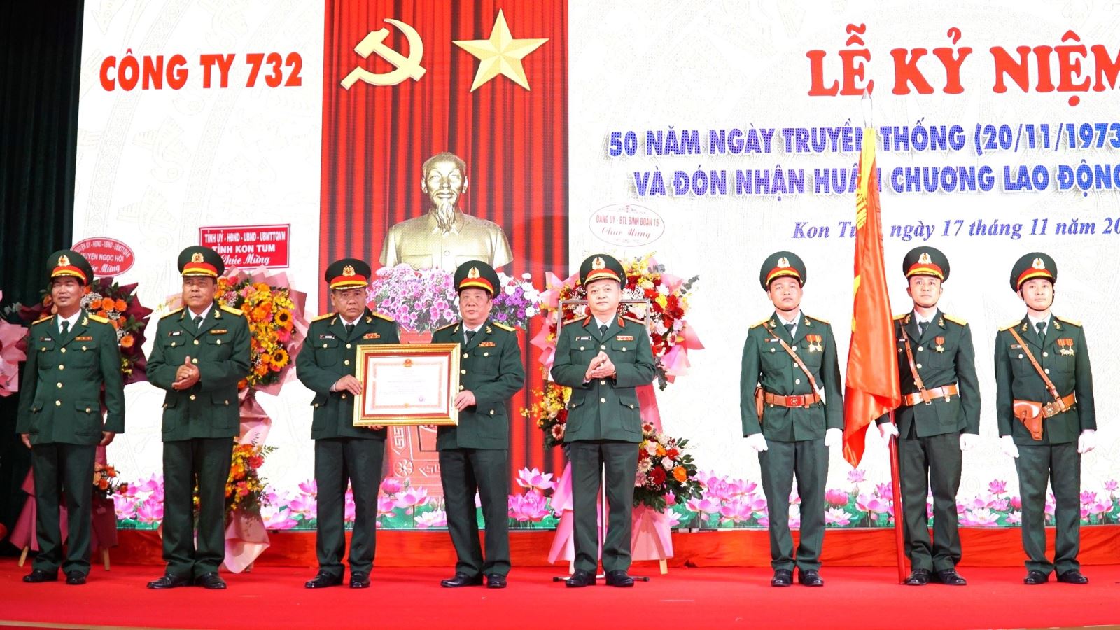 Công ty 732 (Binh đoàn 15) kỷ niệm 50 năm Ngày Truyền thống và đón nhận Huân chương Lao động hạng Nhì