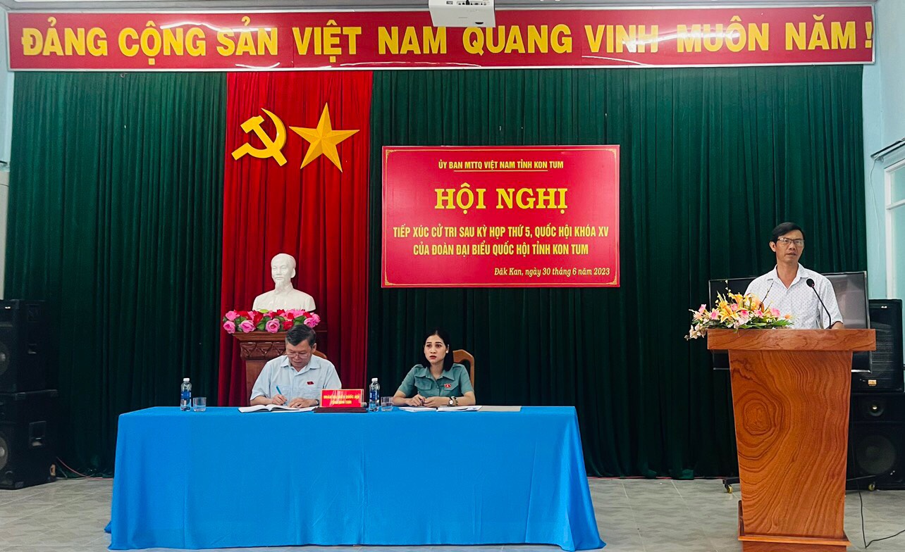 Đoàn ĐBQH tỉnh tiếp xúc cử tri tại xã Đắk Kan