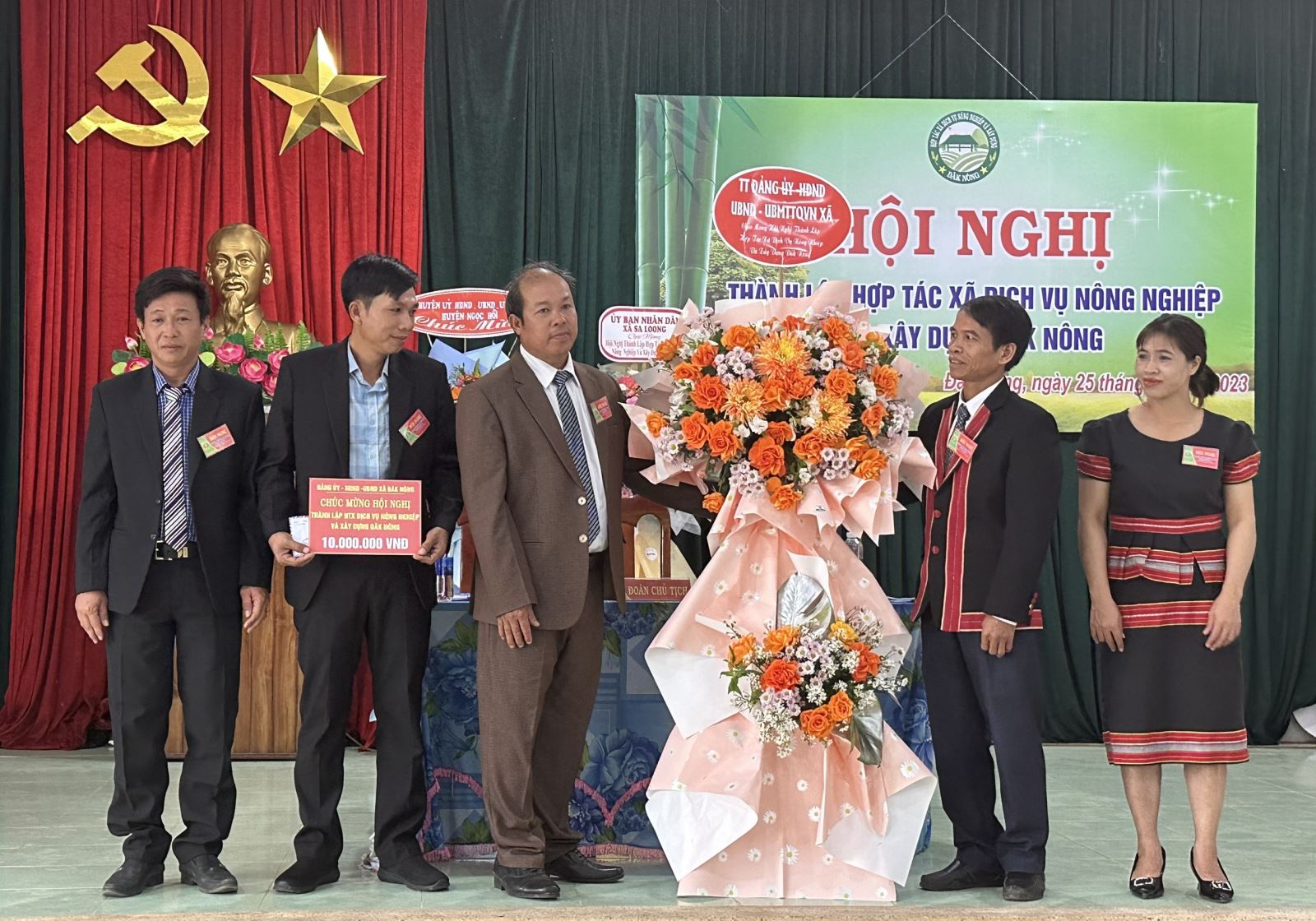 Hội nghị thành lập HTX dịch vụ nông nghiệp và xây dựng Đắk Nông
