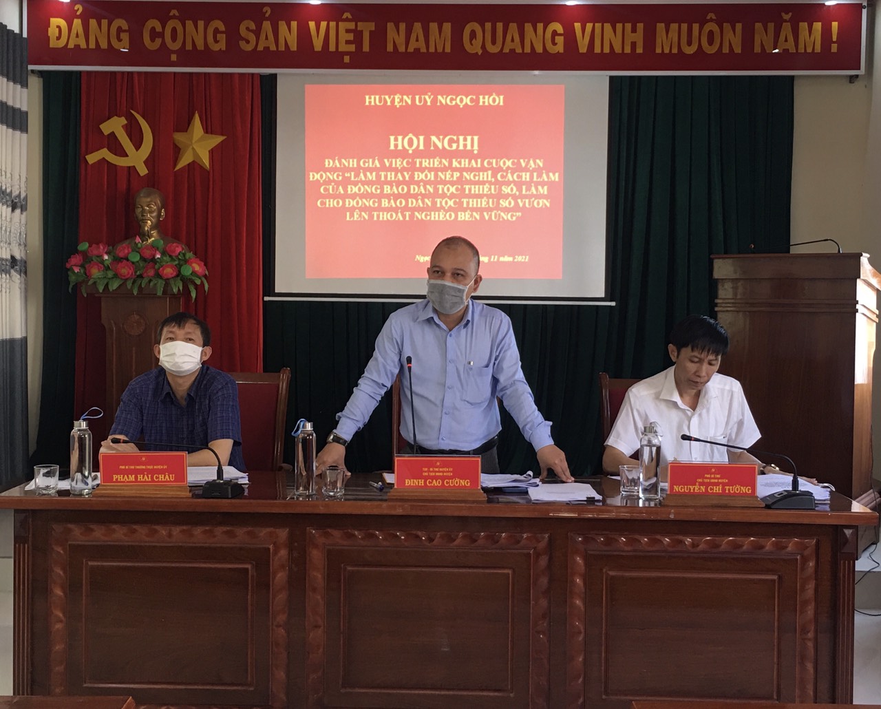 Hội nghị đánh giá Cuộc vận động “Làm thay đổi nếp nghĩ, cách làm của đồng bào dân tộc thiểu số, làm cho đồng bào dân tộc thiểu số vươn lên thoát nghèo bền vững”