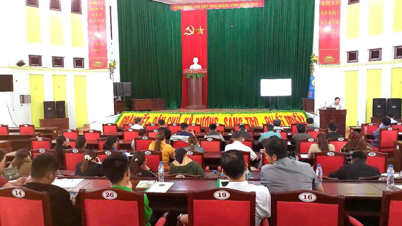Tập huấn quy trình thành lập, hoạt động của chi, tổ Hội nông dân nghề nghiệp thực hiện Chương trình MTQG gia xây dựng NTM